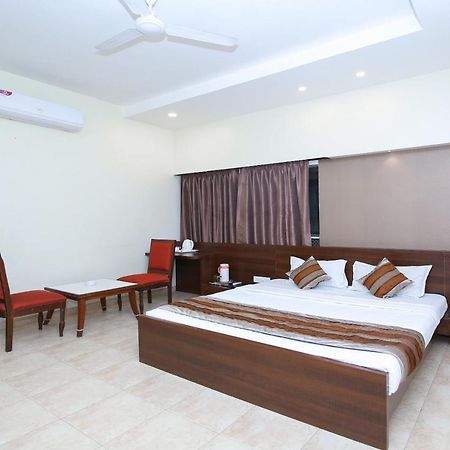 Jabali Palace Hotell Jabalpur Exteriör bild