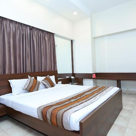 Jabali Palace Hotell Jabalpur Exteriör bild