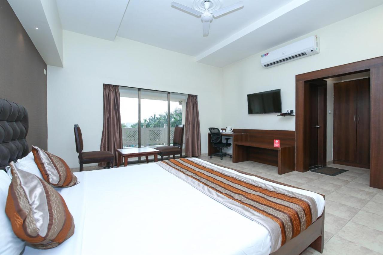 Jabali Palace Hotell Jabalpur Exteriör bild
