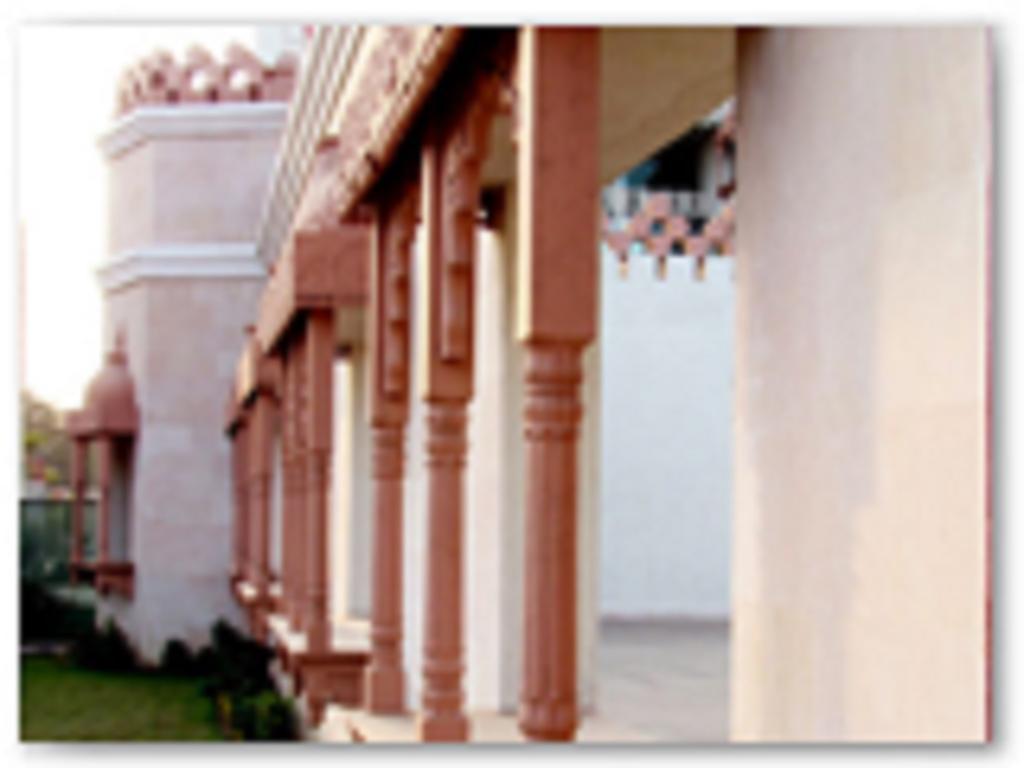 Jabali Palace Hotell Jabalpur Exteriör bild