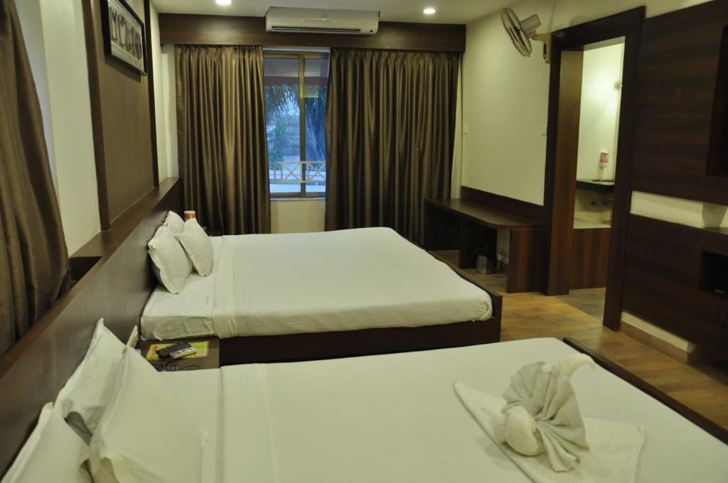 Jabali Palace Hotell Jabalpur Exteriör bild