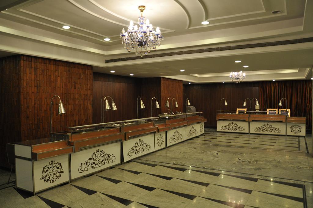 Jabali Palace Hotell Jabalpur Exteriör bild