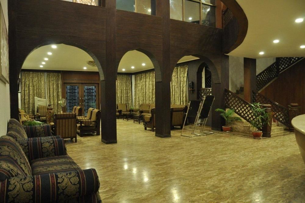 Jabali Palace Hotell Jabalpur Exteriör bild