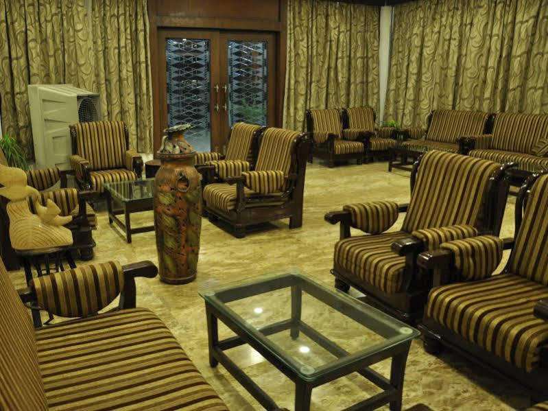 Jabali Palace Hotell Jabalpur Exteriör bild